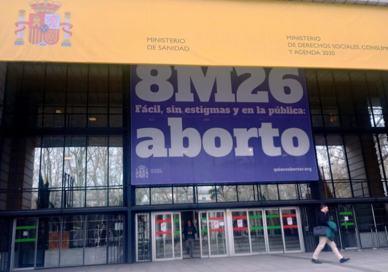 Espáña: NO A LA GUERRA,  SÍ AL ABORTO!